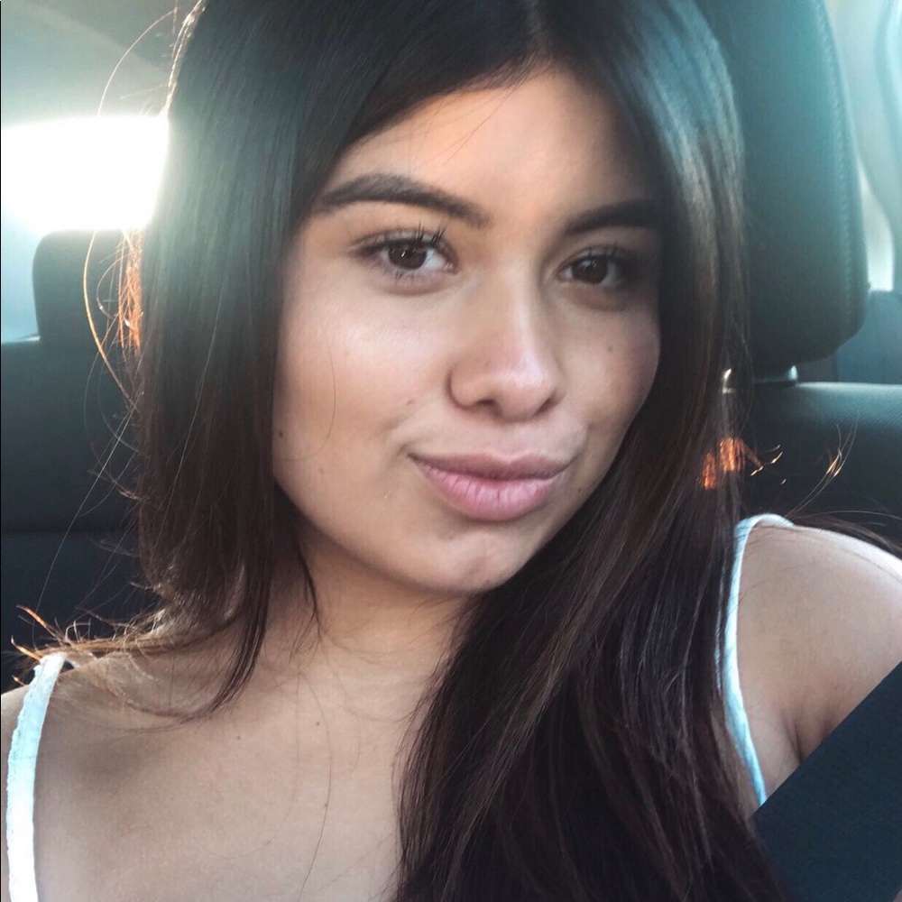 Meet your Posher, Samantha